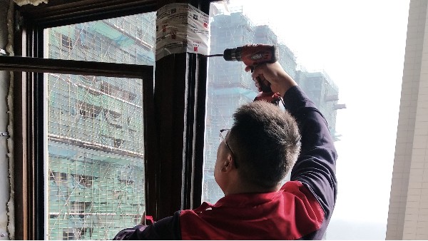 金堂木為淮安金湖濱湖壹號用戶提供鋁包木門窗案例