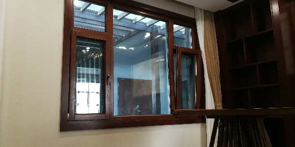 鋁包木窗好用嗎-品牌廠家品質制造，獨具匠心