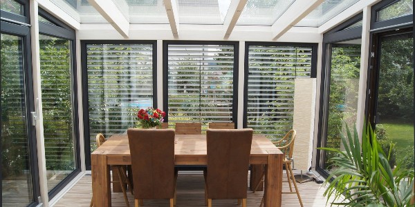 節能鋁包木陽光房在裝修過程中該注重哪幾點