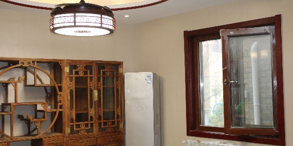 鋁包木門窗價格-在品質的道路上越走越遠