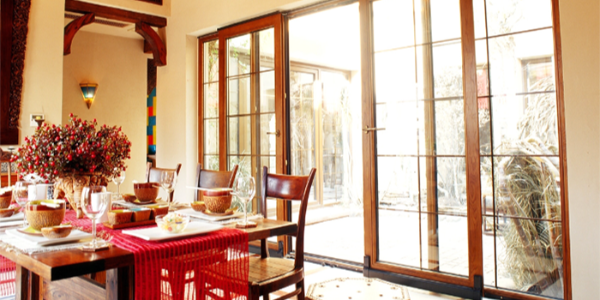 鋁包木門窗使用壽命長-維護保養很關鍵