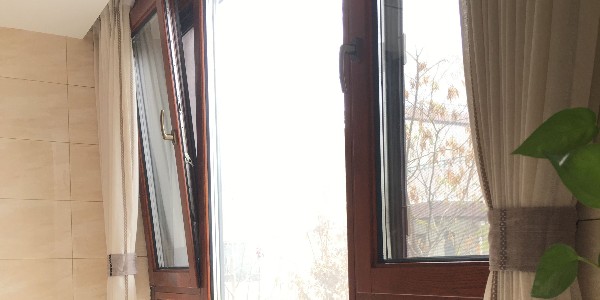 鋁包木門窗多少錢-配置的截然不同決定了價格的差異