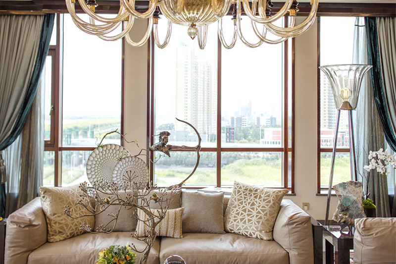 金堂木為江蘇星友置業提供鋁木陽光房案例