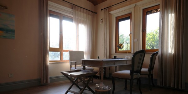 鋁包木門窗價(jià)格為什么要比其他門窗貴很多