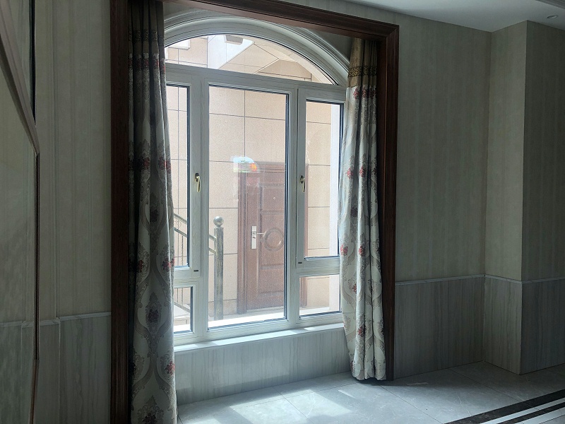 定制隔音鋁包木門窗展示