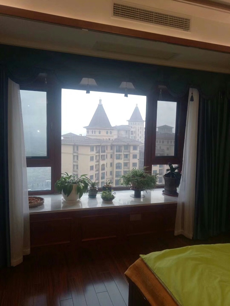 鋁包木門窗夏季實(shí)拍