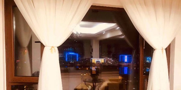 選購(gòu)節(jié)能鋁包木門窗這幾點(diǎn)不可缺少，夏日節(jié)能全靠它